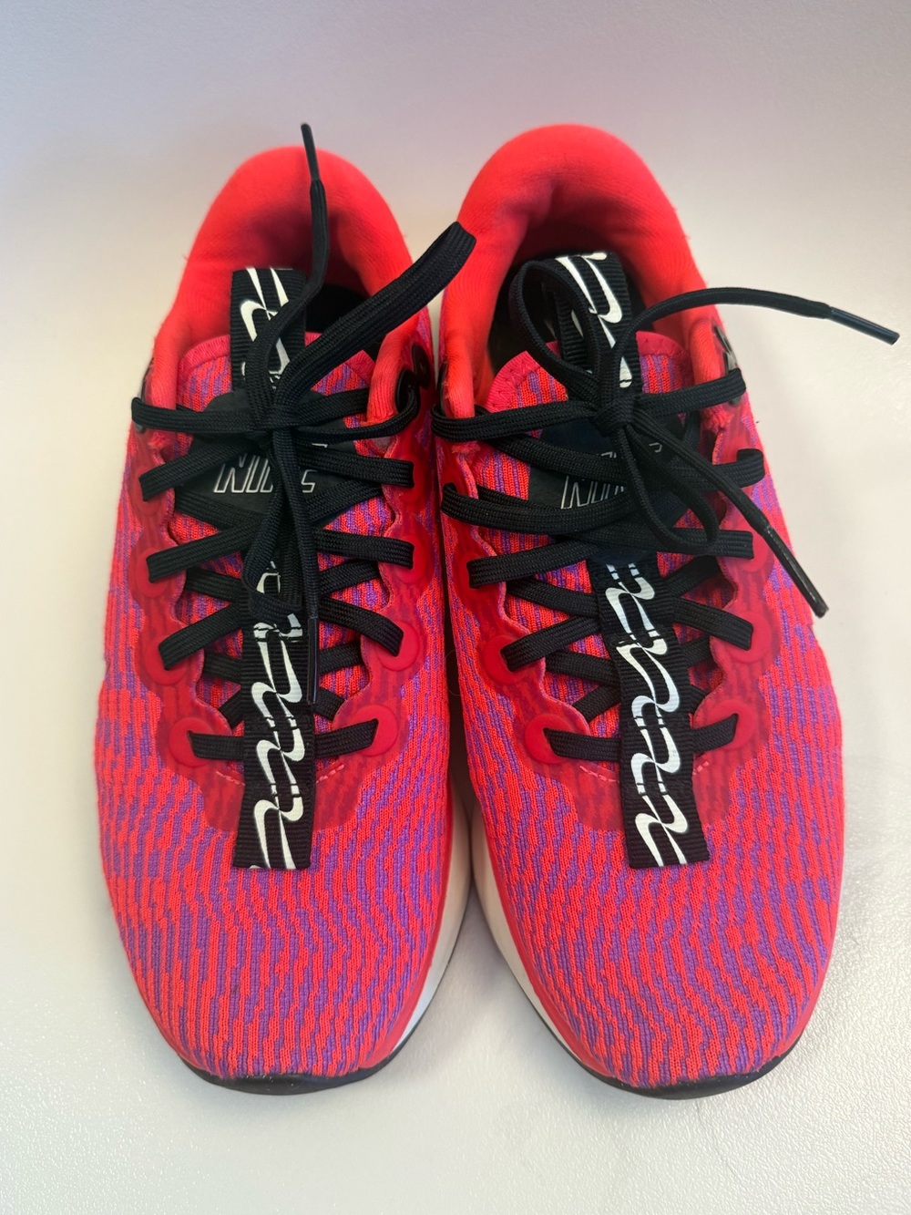 Nike Women's Athletic Running Shoes Crimson Orange Vibrant Pink size 6